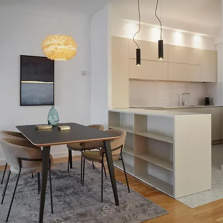 Amuitz By Feelfreerentals